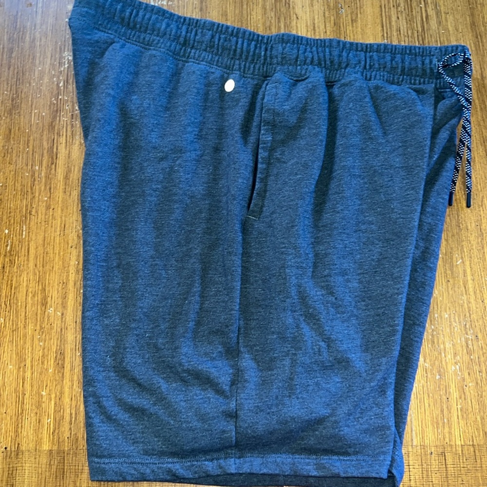 Zella Men’s Sweatpants Style Shorts XL